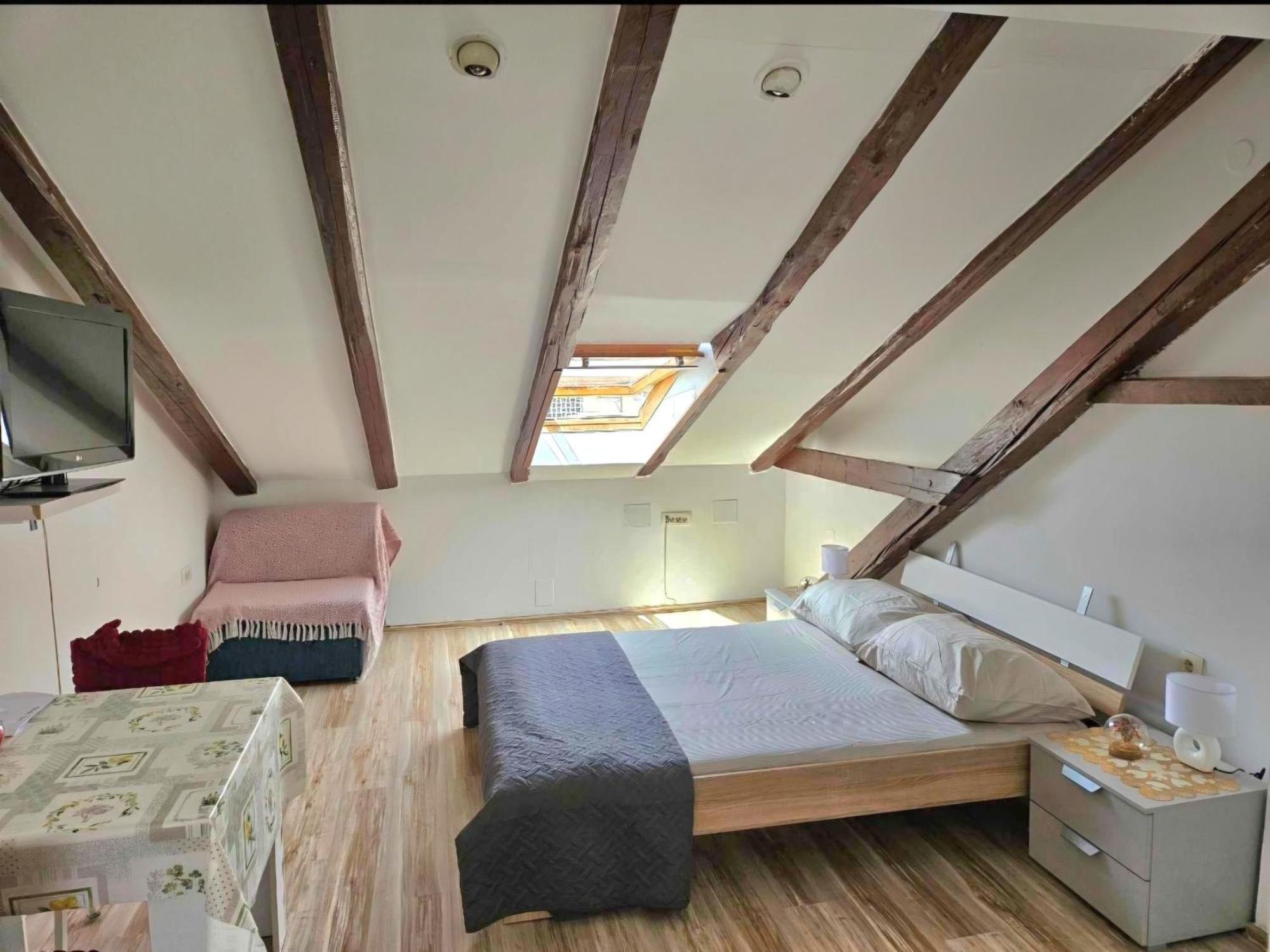 Rooms In Спліт Екстер'єр фото